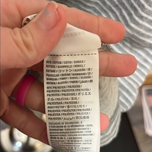 Hollister Men's Long Sleeve Tee in Gray and White - Picture 3 of 9